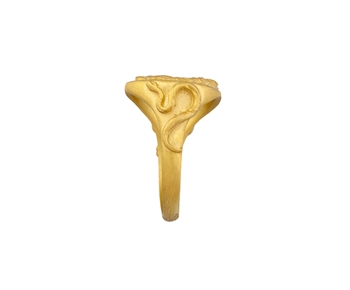 Gold handmade ring in 18K Medusa